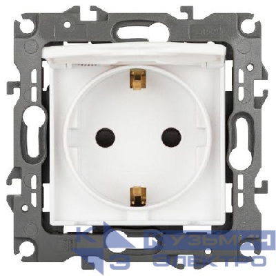 Розетка 16А 250В 2P+E Schuko защ. шторки с крышкой Эра12 12-2103-01М бел. матов. Эра Б0065675
