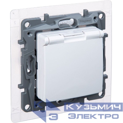 Розетка 1-м Etika 16А IP44 250В с заземл. защ. шторки с крышкой безвинтов. зажимы бел. IEK 672226